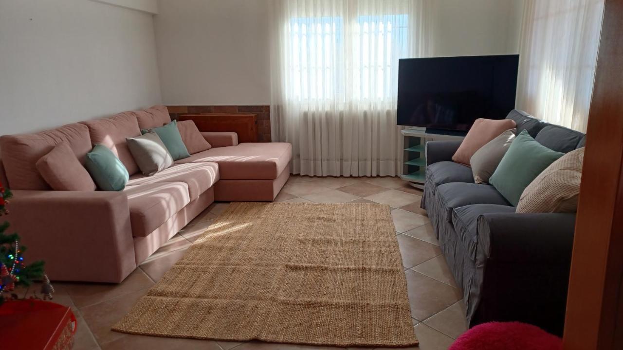 Piscina De Sal Barbacoa Wifi, Parking Gratis, 3 Min Pga Casa El Roble Vila Girona Exterior foto