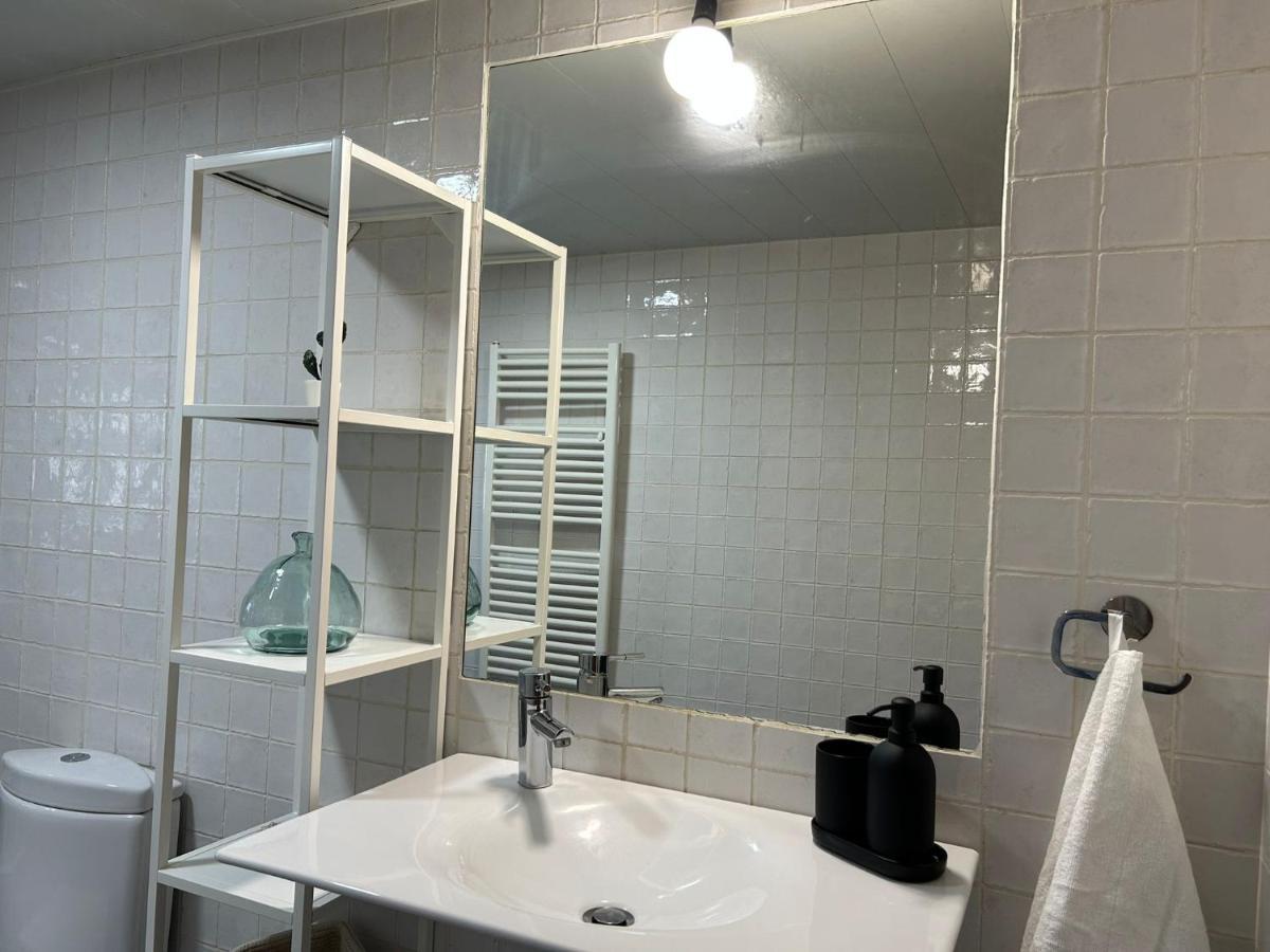 Piscina De Sal Barbacoa Wifi, Parking Gratis, 3 Min Pga Casa El Roble Vila Girona Exterior foto
