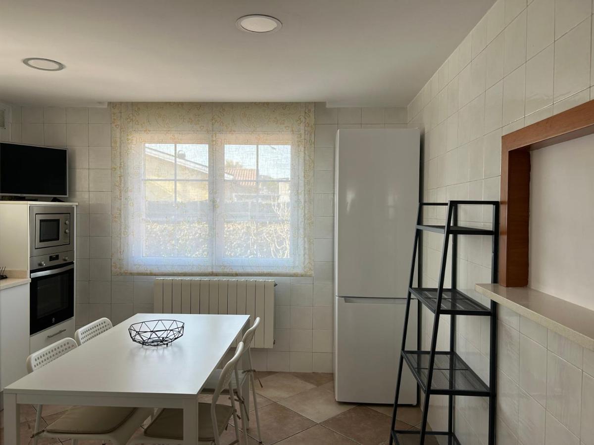 Piscina De Sal Barbacoa Wifi, Parking Gratis, 3 Min Pga Casa El Roble Vila Girona Exterior foto