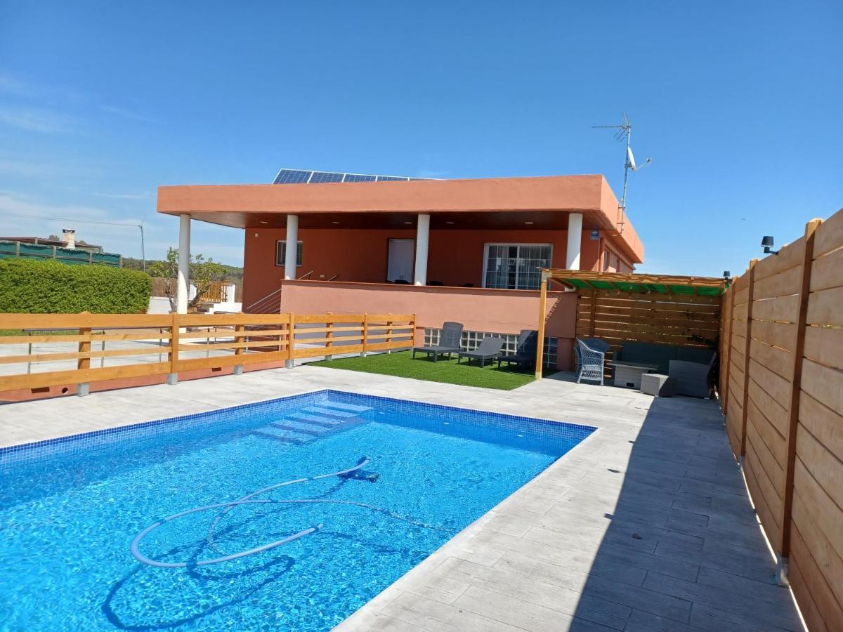 Piscina De Sal Barbacoa Wifi, Parking Gratis, 3 Min Pga Casa El Roble Vila Girona Exterior foto
