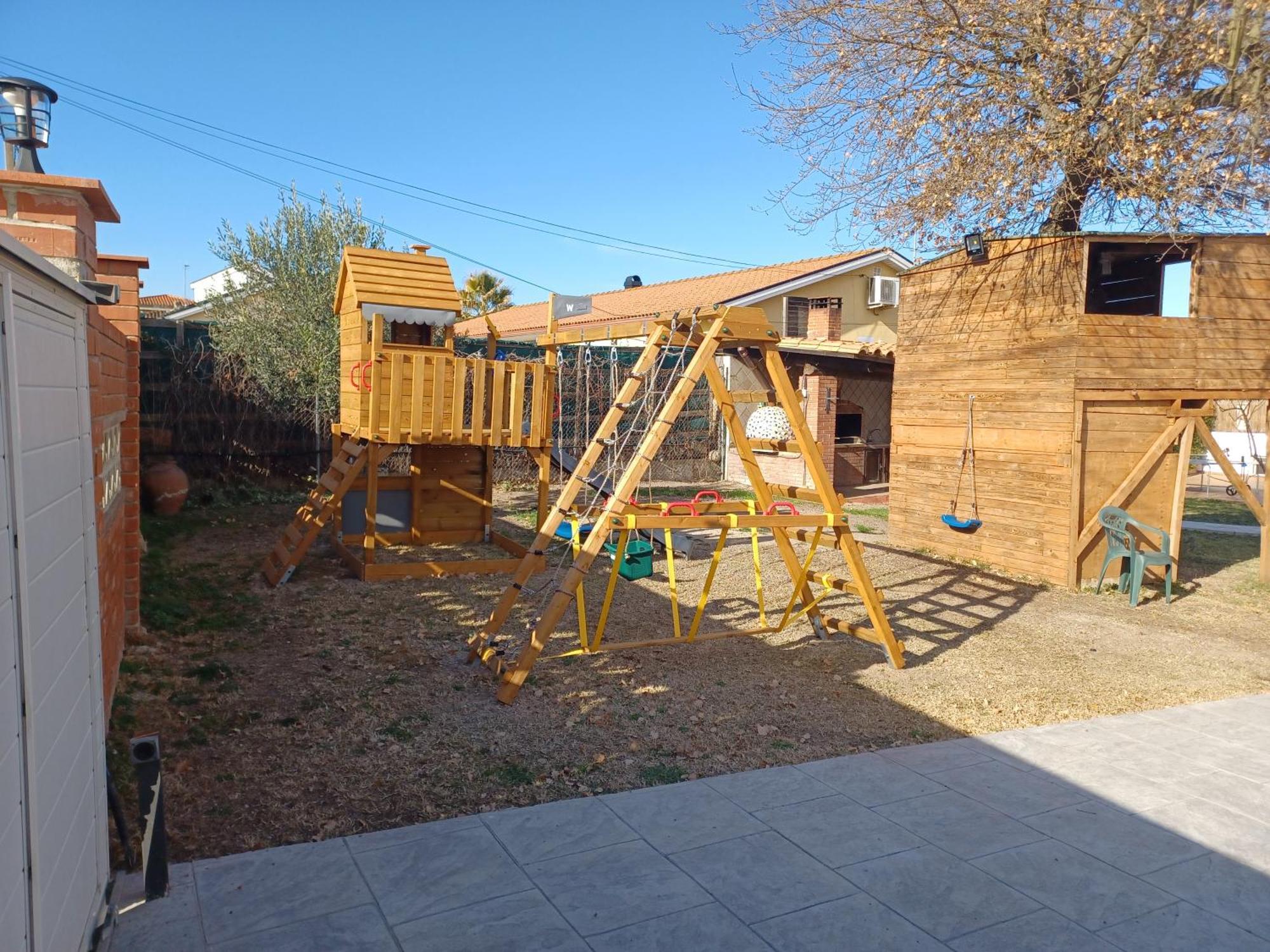 Piscina De Sal Barbacoa Wifi, Parking Gratis, 3 Min Pga Casa El Roble Vila Girona Exterior foto